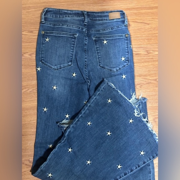 Judy Blue Flare Wide Leg Blue Jeans with Star Pattern Size 3/26 Very Stylish!! - Picture 8 of 12